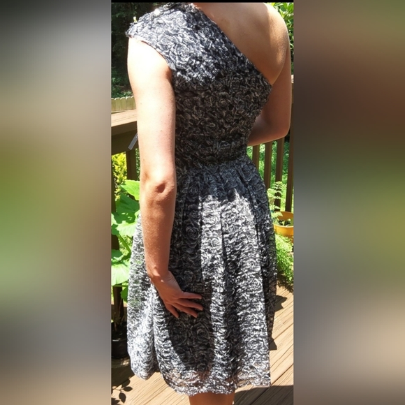 💥New💥DAVID MEISTER Black/white One-shoulder Dress Jeweled Details - Picture 3 of 10